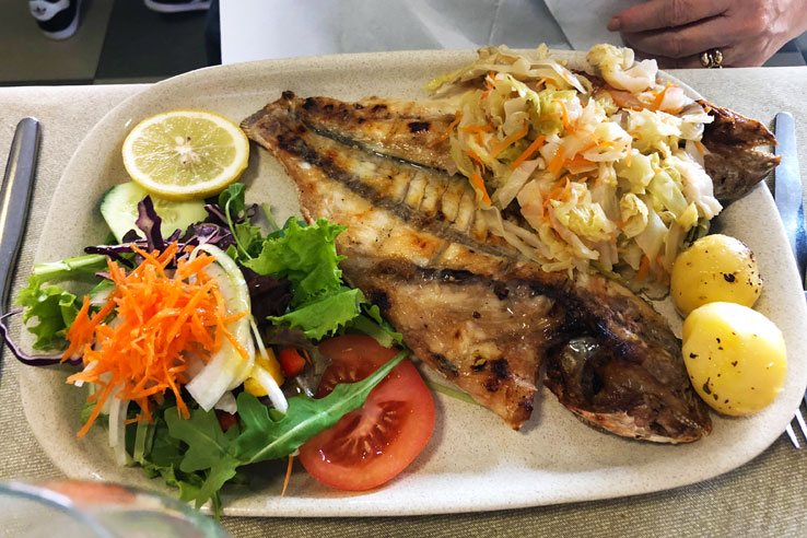 lunch at Retiro do Pescado